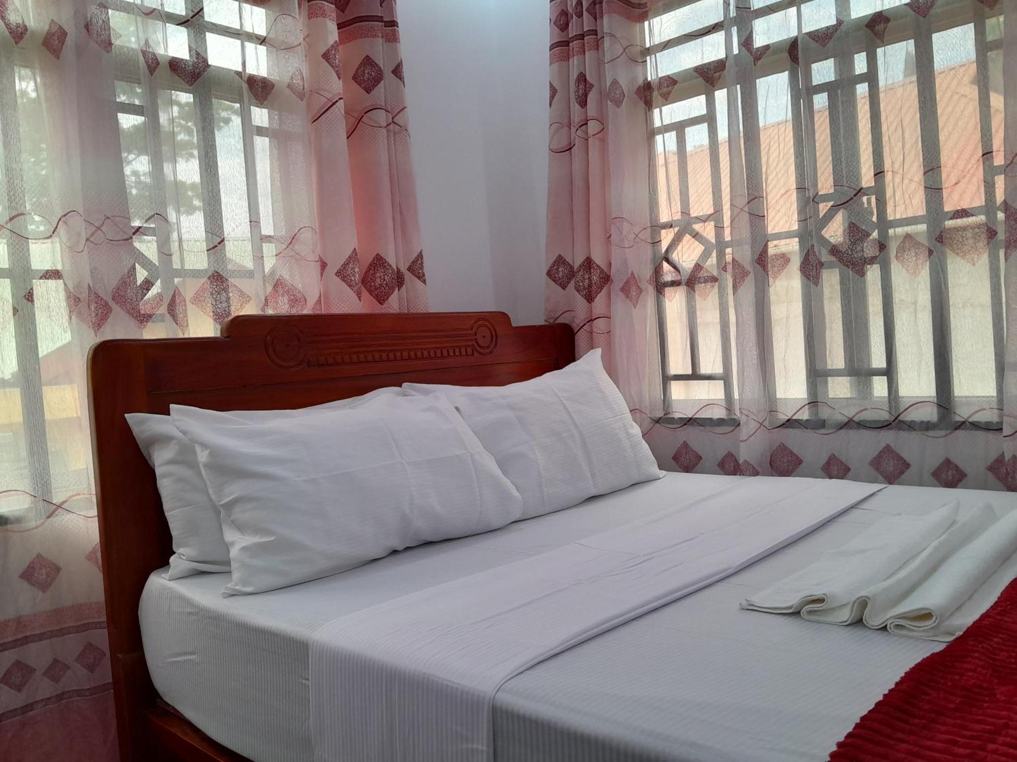 Valley Breeze Hotel Dár Al-Szalám Kültér fotó