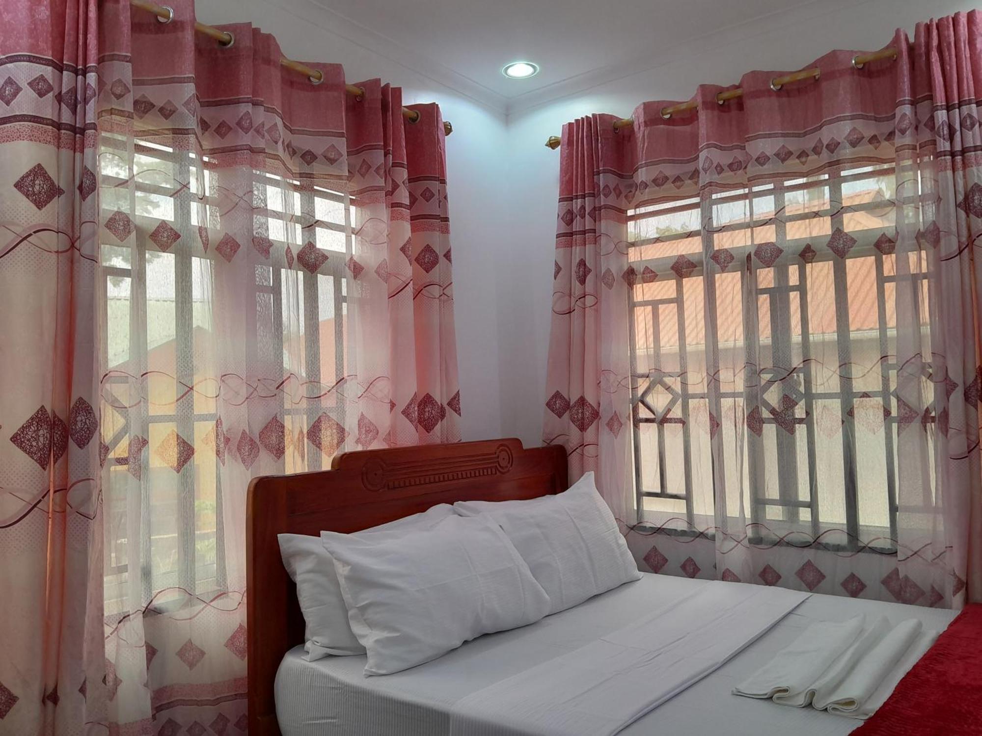 Valley Breeze Hotel Dár Al-Szalám Kültér fotó